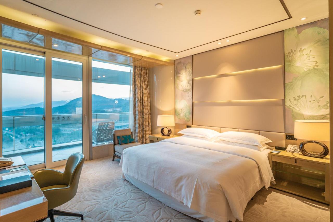 Sheraton Huzhou Taihu Lake Hot Spring Resort & Spa Εξωτερικό φωτογραφία