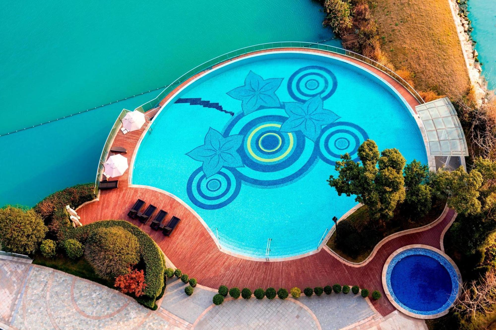 Sheraton Huzhou Taihu Lake Hot Spring Resort & Spa Εξωτερικό φωτογραφία