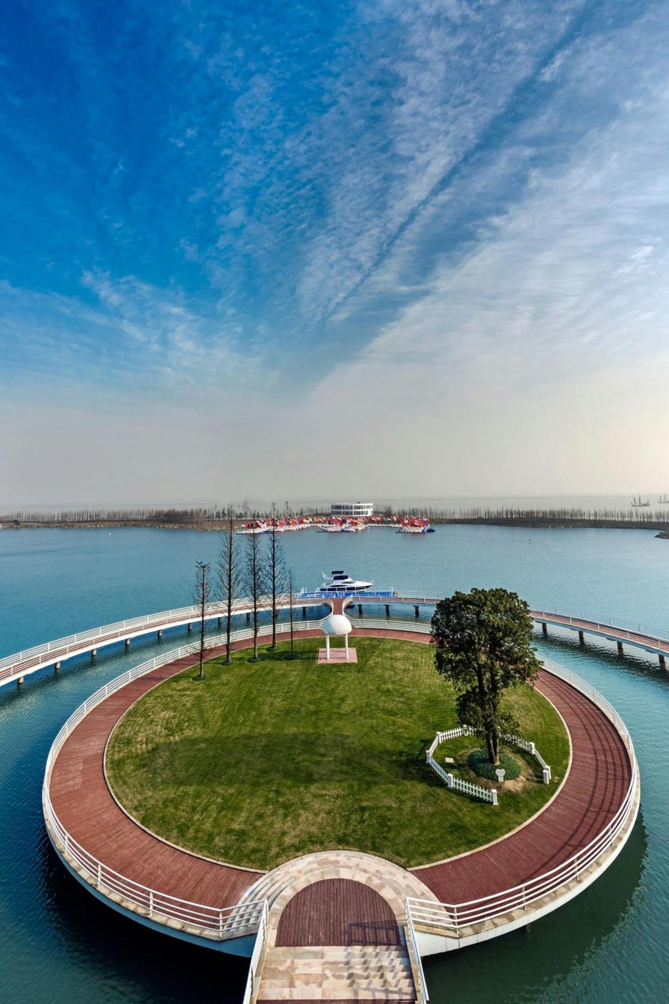Sheraton Huzhou Taihu Lake Hot Spring Resort & Spa Εξωτερικό φωτογραφία